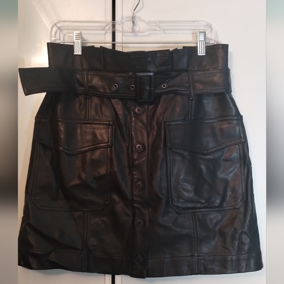 Banana Republic Vegan Leather Mini Skirt Size 12 - Picture 2 of 6